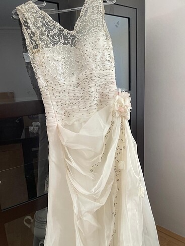 1 kere giyilmiş efsane gelinlik - Görsel 14