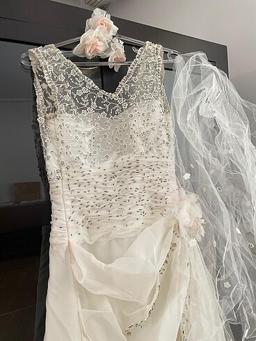 1 kere giyilmiş efsane gelinlik - Görsel 6