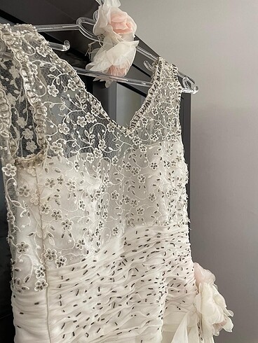 1 kere giyilmiş efsane gelinlik - Görsel 13