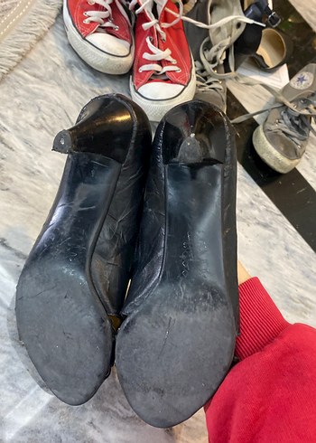 Siyah Deri Topuklu Tokalı Kadın Ayakkabı - Görsel 3