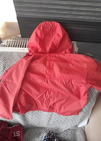 Mango Kız Erkek Yağmurluk - Görsel 2