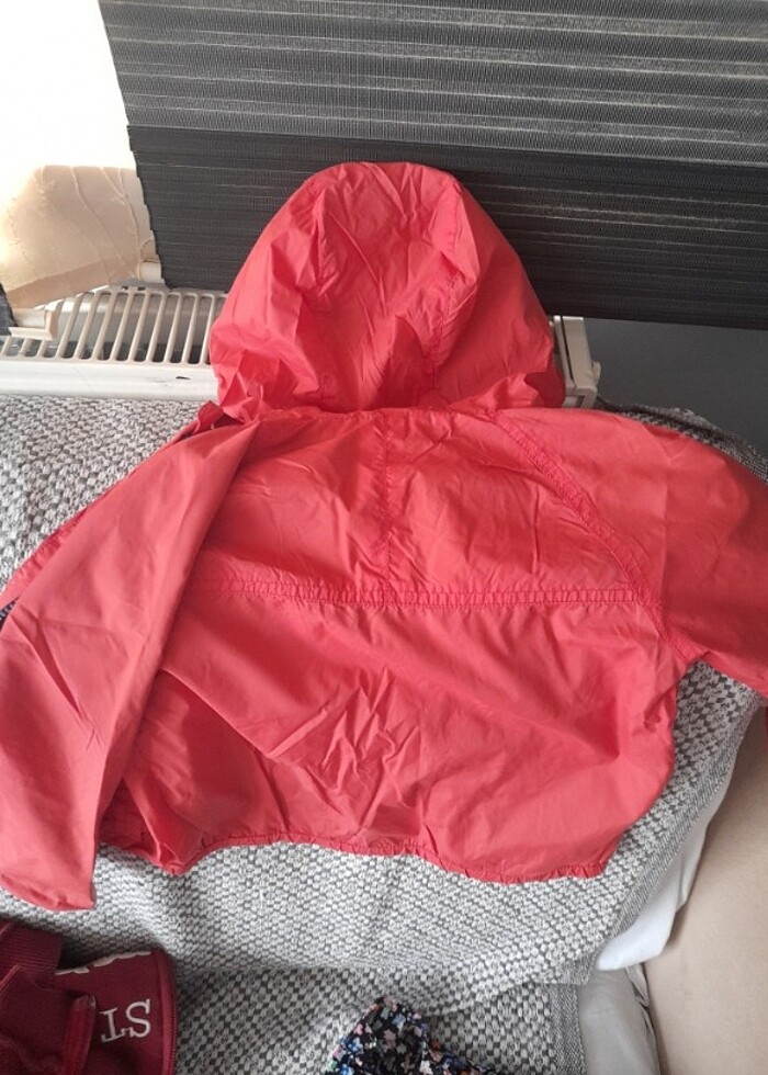 Mango Kız  Erkek Yağmurluk  - Görsel 2