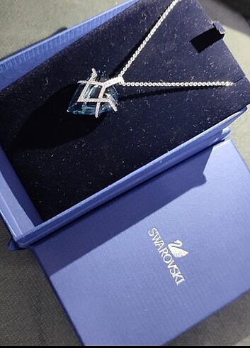 Beden Sawarovski kolye