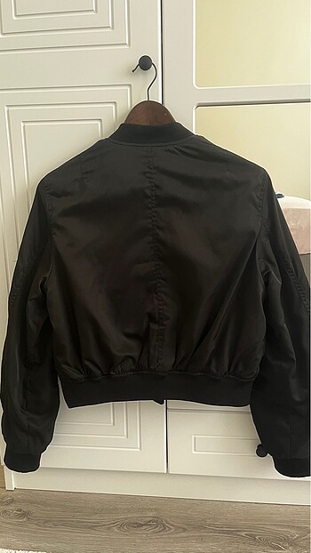 s Beden siyah Renk Pull&Bear Bomber Ceket