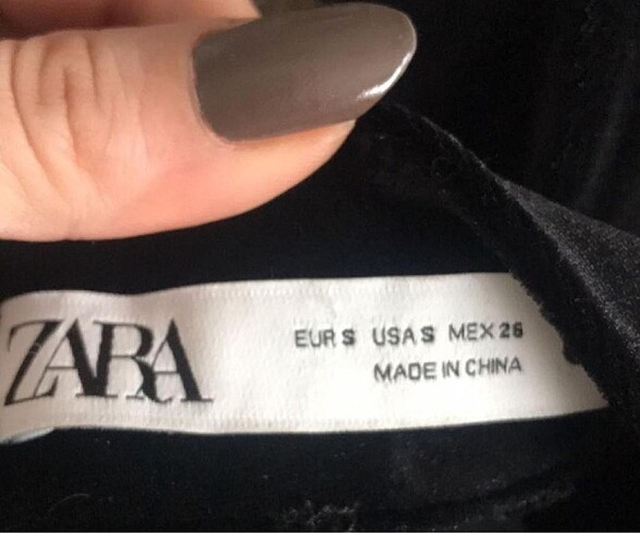 Zara Zara kadife elbise