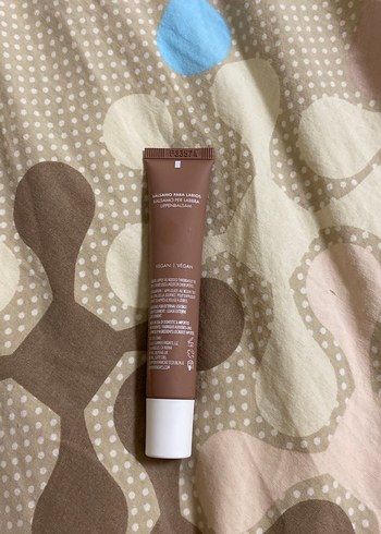 Bej Renkli Lip Gloss Parlatıcı - Görsel 2