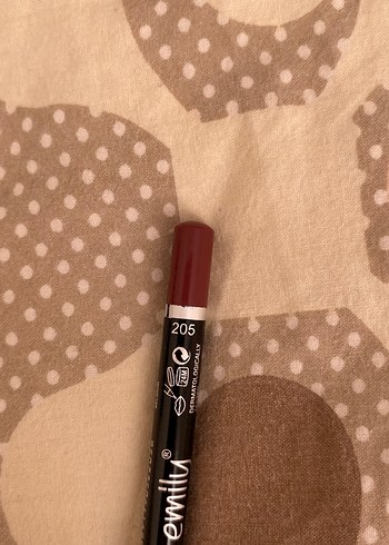 Bordo Uzun Süre Kalıcı Dudak Kalemi - Görsel 2