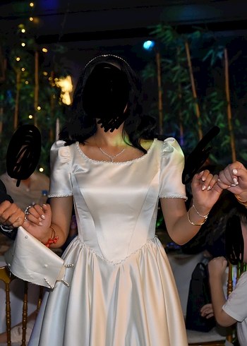 Kısa Kollu, Modern Klasik A Kesim Gelinlik - Görsel 8