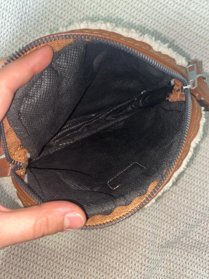 Bej Kadın Peluş Omuz Çantası - Görsel 3