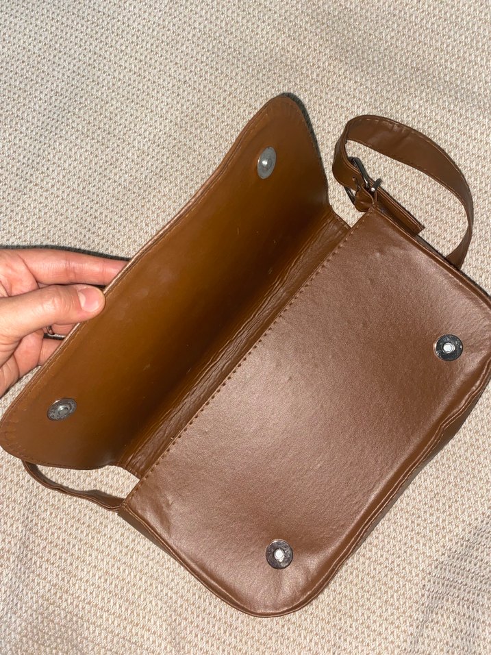 Kahverengi deri Kadın Omuz Çantası - Görsel 4