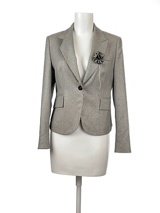 Diğer Blazer %70 İndirimli.
