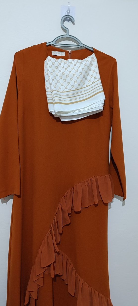 Kahverengi Uzun Kollu Fırfırlı Uzun Elbise - Görsel 2