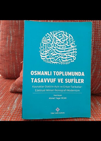 2 adet tarih, tasavvuf kitabı.