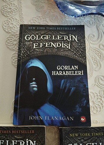  John Flanagan, yüzüklerin efendisi 1,2 ve 4 kitap