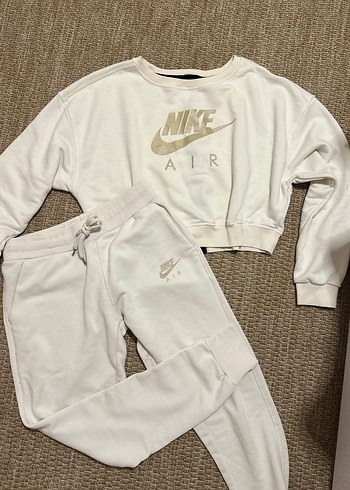 Nike Air Ekru Spor Takim