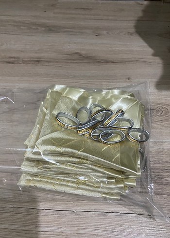 Beden Parlak Altın Pileli Peçetelik Seti