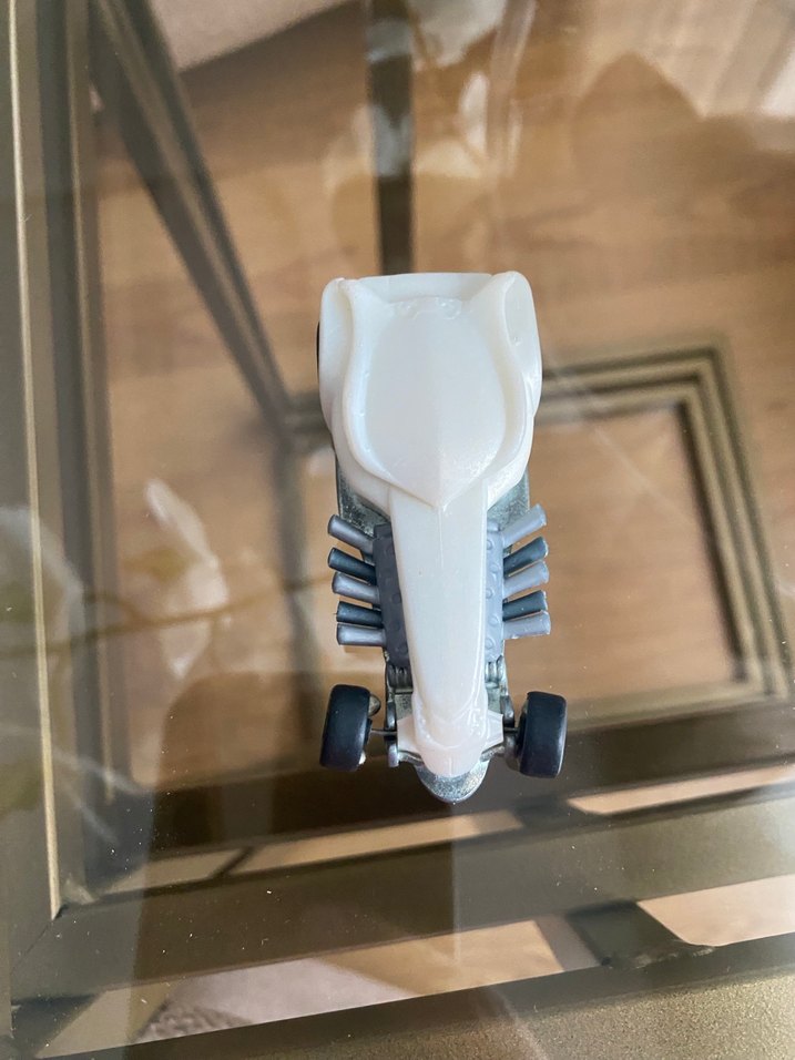 Beyaz Minyatür Oyuncak Araba - Görsel 5