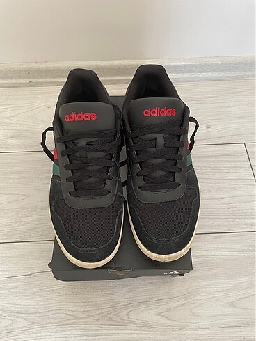 Adidas Hoops 2.0 Ayakabı
