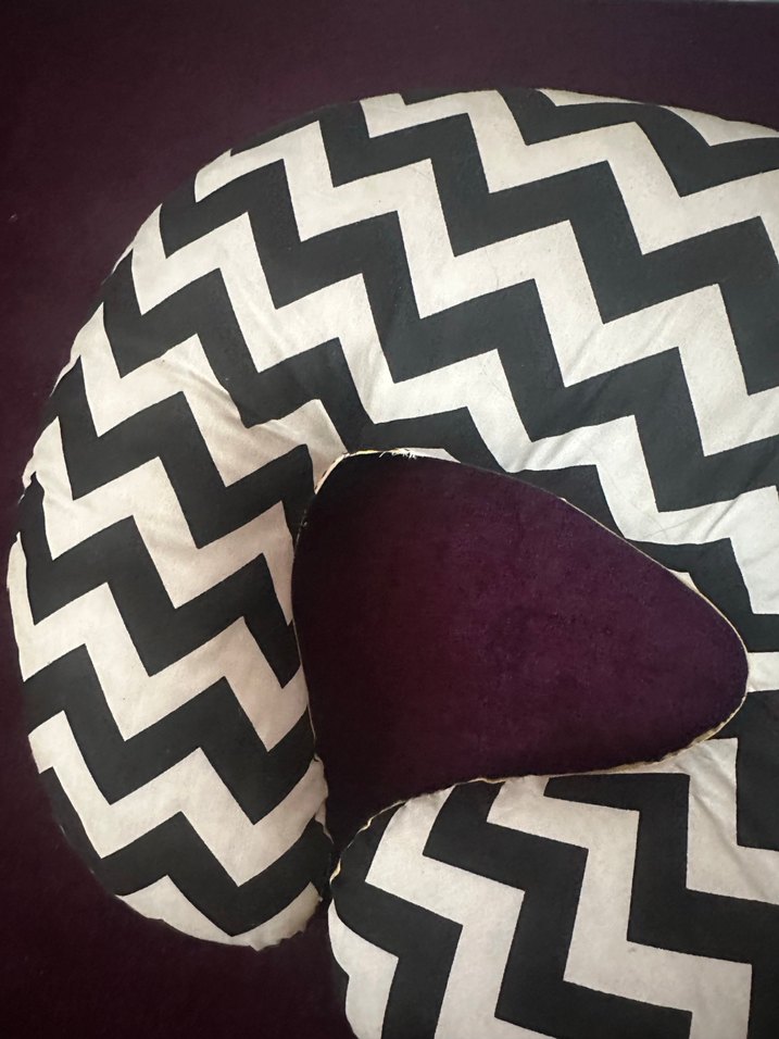 Zebra Desenli Siyah Emzirme ve Hamile Yastığı - Görsel 2