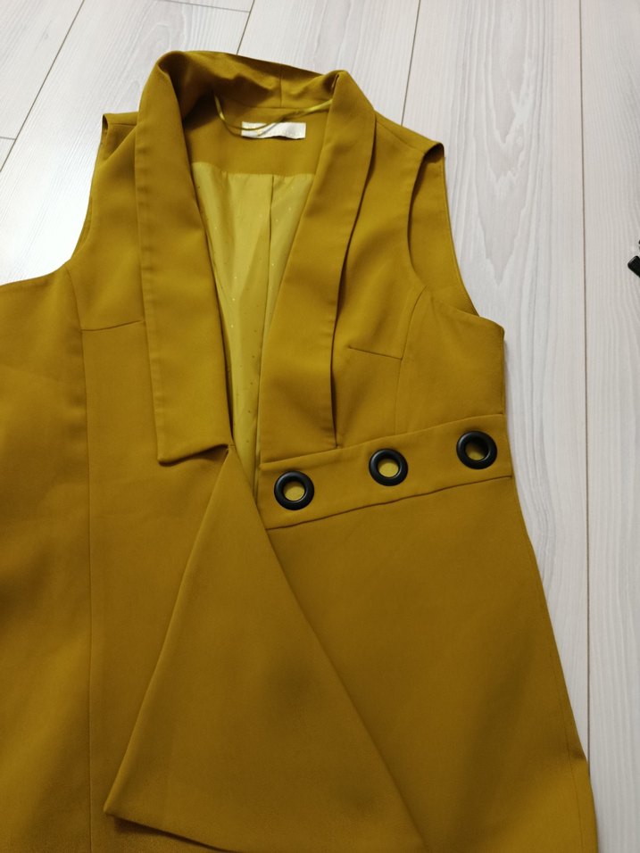 Sarı Düğmeli Kadın Uzun Yelek - Görsel 5