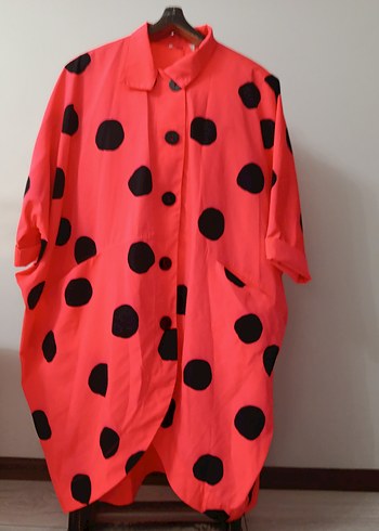 Kırmızı Puantiyeli Uzun Kadın Yağmurluk - Görsel 6