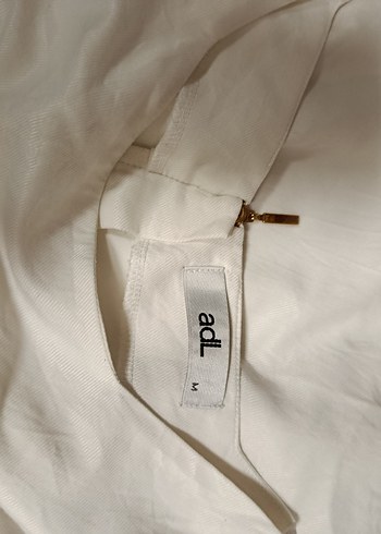 Düğmeli Beyaz Keten Kadın Bluz - Görsel 2