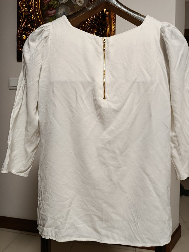 Düğmeli Beyaz Keten Kadın Bluz - Görsel 4