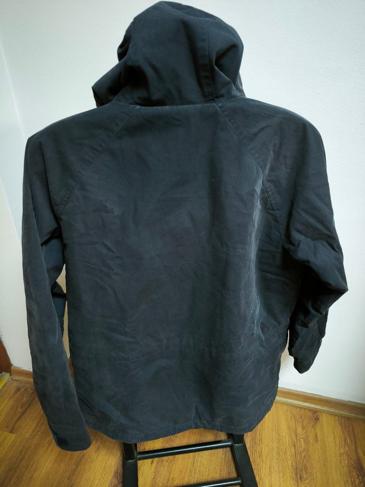 carhartt marka,M beden kışlık mont, sabit şapkalı, orjinal - Görsel 3