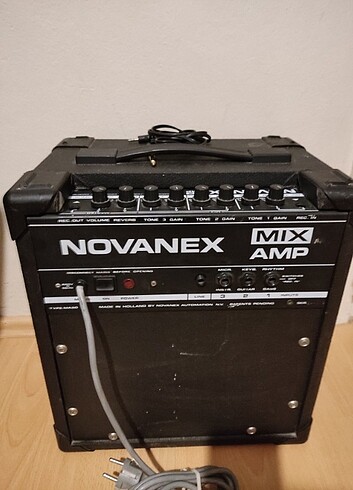 Hollanda üretimi Novanex Mix Amp MA50 Model, 50w gitar amfisi 