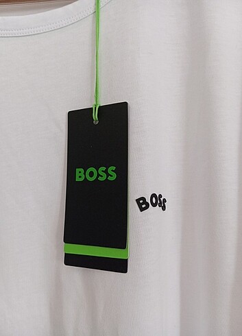 xxl Beden beyaz Renk Hugo boss t-shirt. 