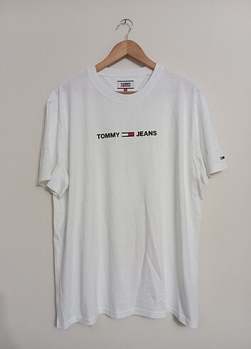 xxl Beden beyaz Renk Tommy hilfiger t-shirt 
