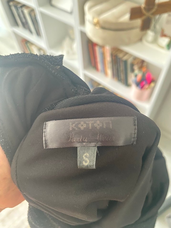 Siyah V Yaka Gotik Elbise - Görsel 5