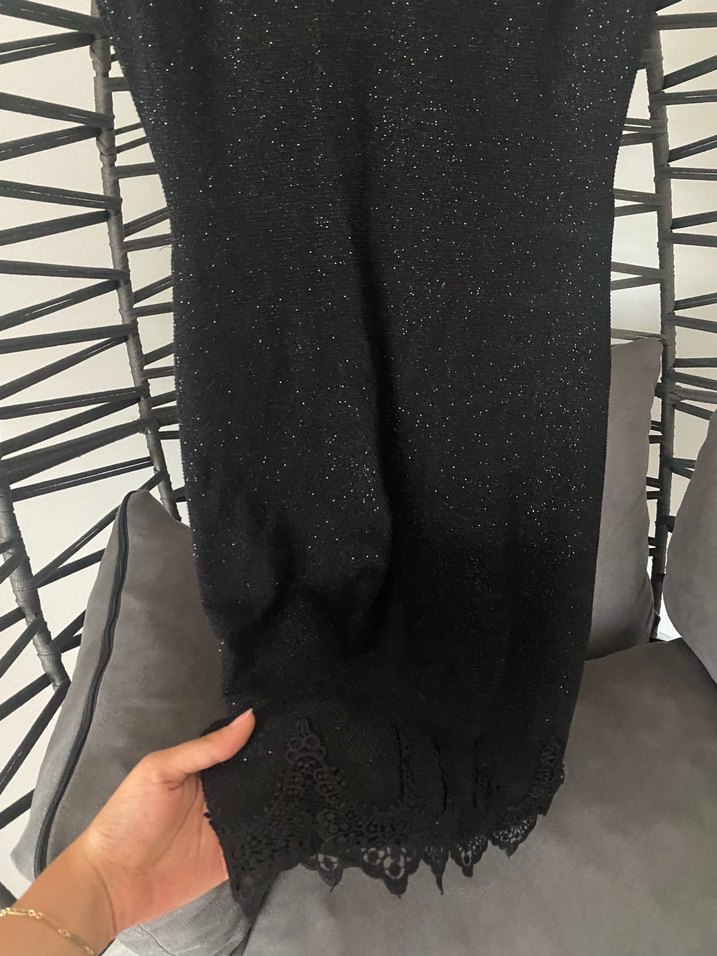 Siyah V Yaka Gotik Elbise - Görsel 3