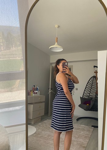 Mavi Çizgili Askılı Midi Elbise - Görsel 3