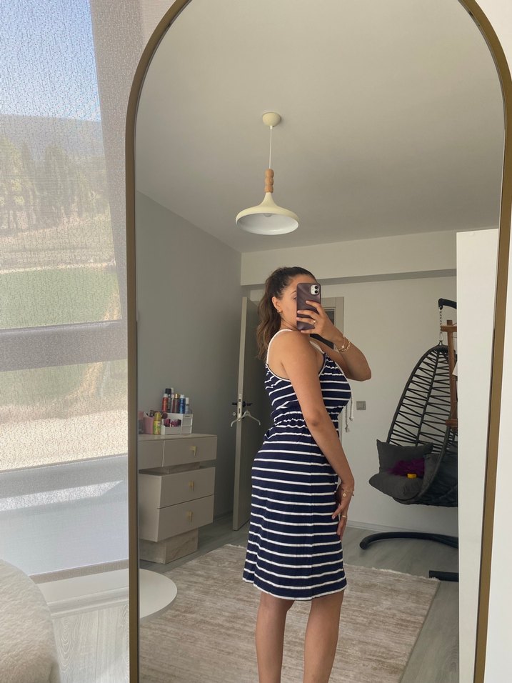 Mavi Çizgili Askılı Midi Elbise - Görsel 3