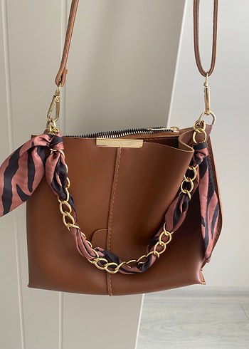 Diger Zincir Detaylı Kahverengi Deri Çanta - Görsel 2