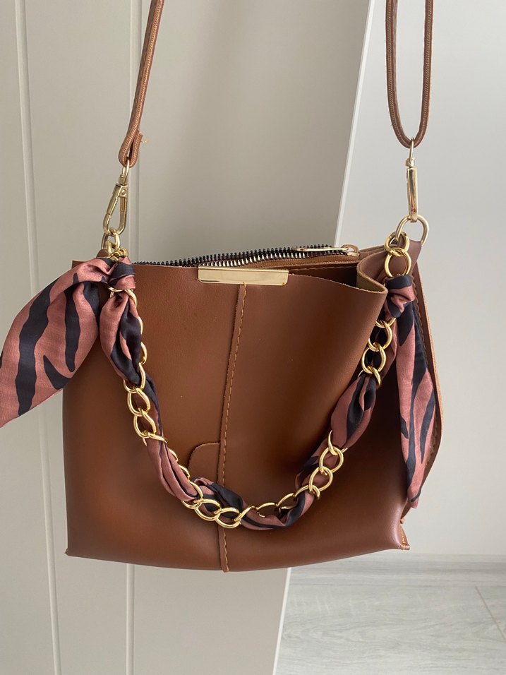 Diger Zincir Detaylı Kahverengi Deri Çanta - Görsel 2