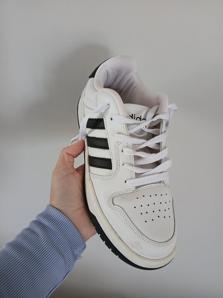 Beyaz Siyah Çizgili Erlek Spor Ayakkabı - Görsel 3