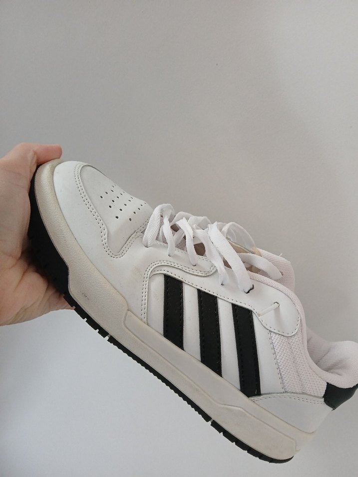 Beyaz Siyah Çizgili Erlek Spor Ayakkabı - Görsel 2