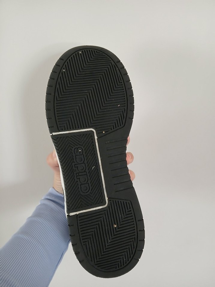 Beyaz Siyah Çizgili Erlek Spor Ayakkabı - Görsel 4