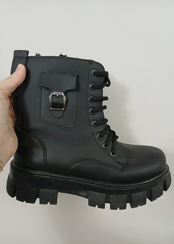Kadın Siyah Deri Bot - Görsel 6