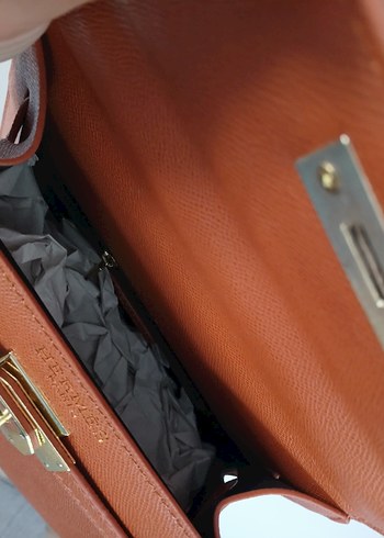 Klasik Toka Detaylı Kahverengi Deri Kadın Çanta - Görsel 6