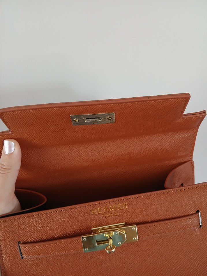 Klasik Toka Detaylı Kahverengi Deri Kadın Çanta - Görsel 4