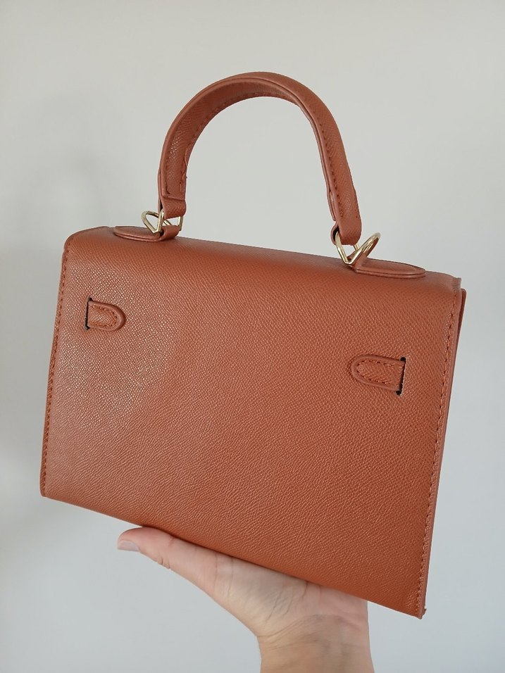 Klasik Toka Detaylı Kahverengi Deri Kadın Çanta - Görsel 3