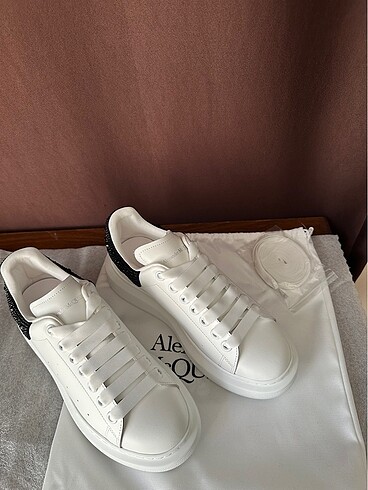39 Beden beyaz Renk Alexander Mcqueen sneakers