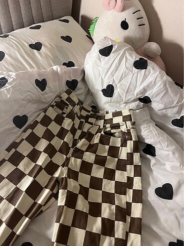 32 Beden Pull and bear pantolon