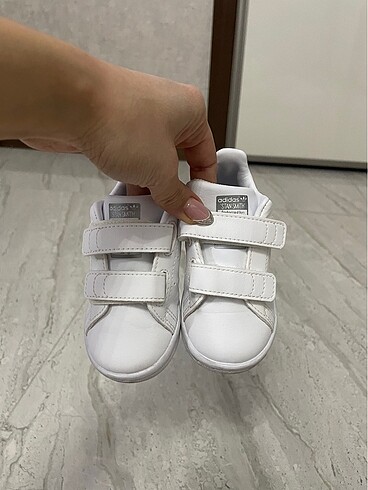 Bebek adidas spor ayakkabı