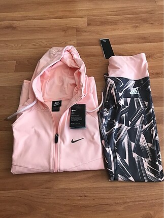 Nike sweet takım