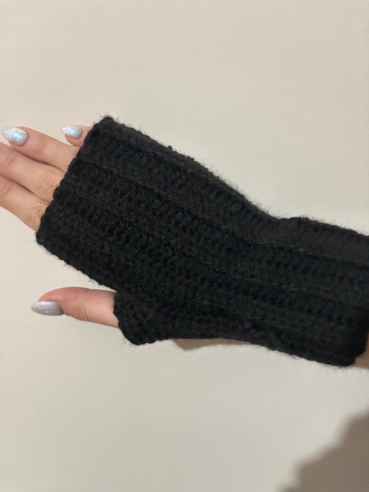 El Örgüsü Siyah Kadın Eldiven - Görsel 2