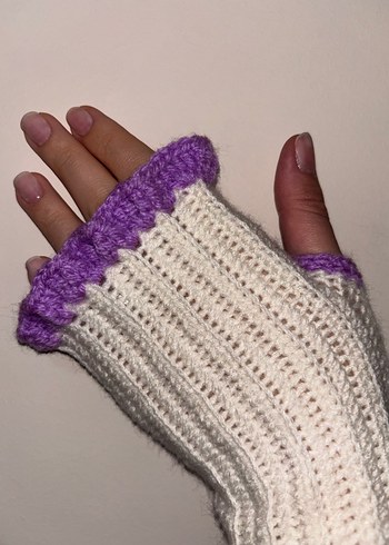 El Örgüsü Mor Detaylı Beyaz Örgü Kadın Eldiven - Görsel 3